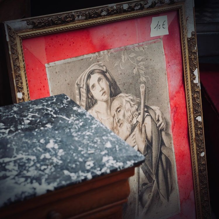 Peluches dans un sac, brocantes, vide-grenier, foire à tout - Antoine Fantin