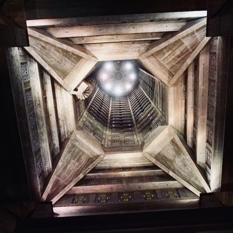 Mobil home dans la brume, Vercors.