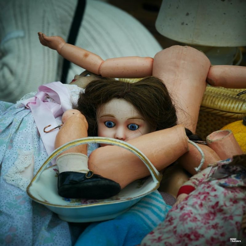 photos de poupées sur les brocantes. Antoine Fantin